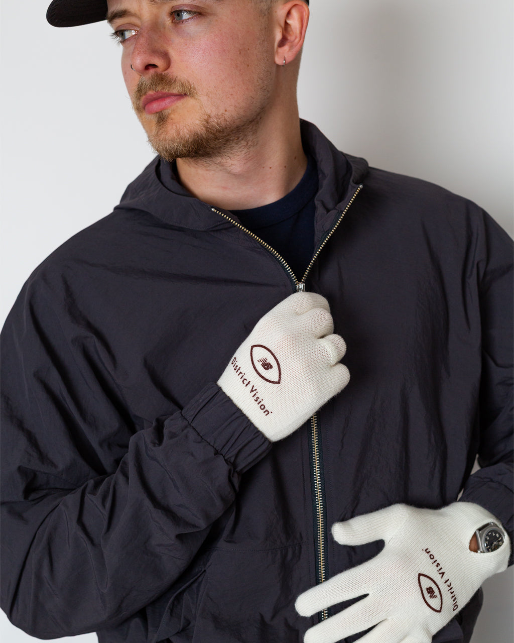 Knit Windowed Running Gloves