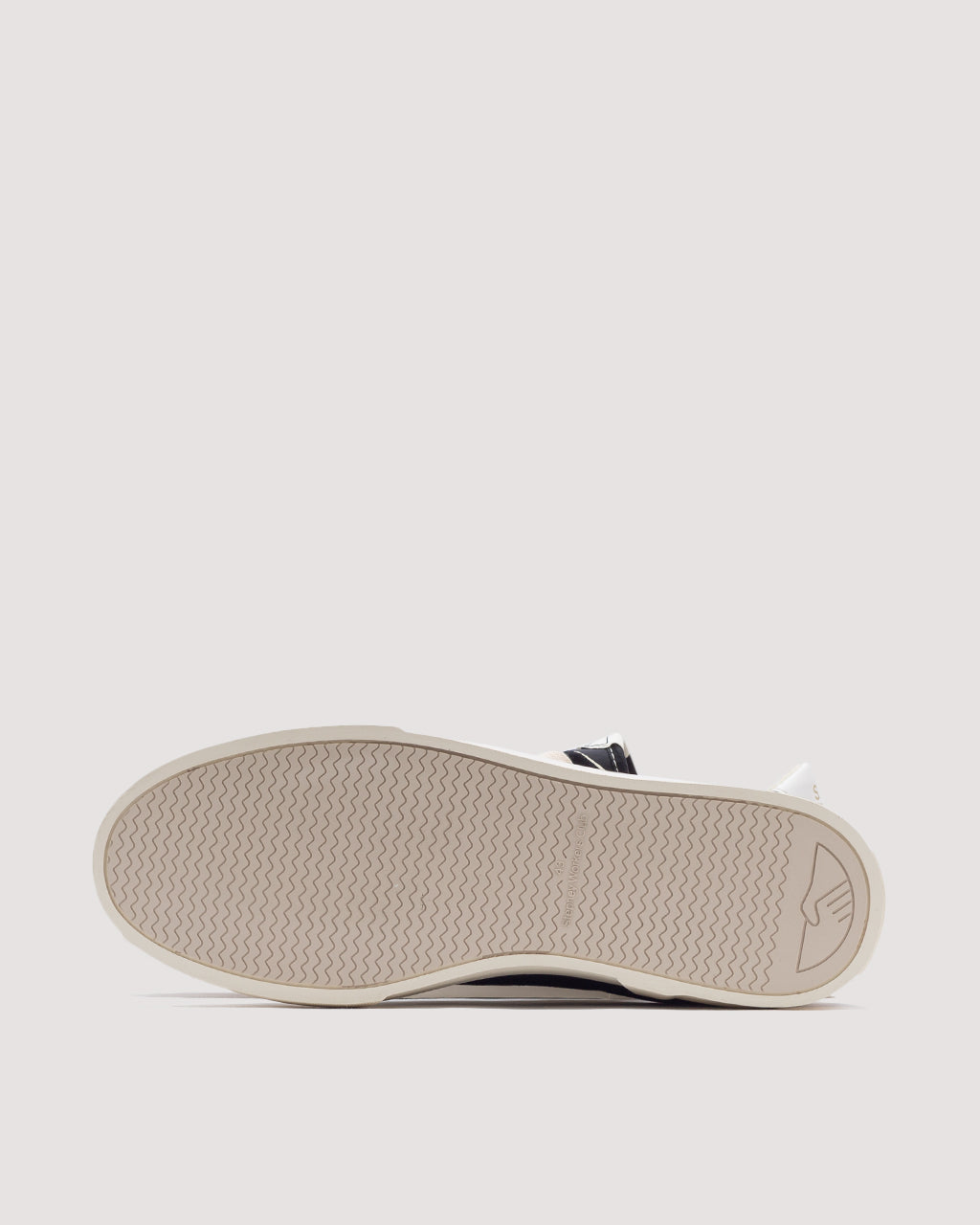 Dellow 02 - Black Canvas