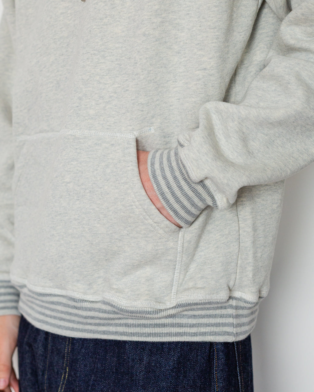 Logo Hooded Sweat - Heather Off White