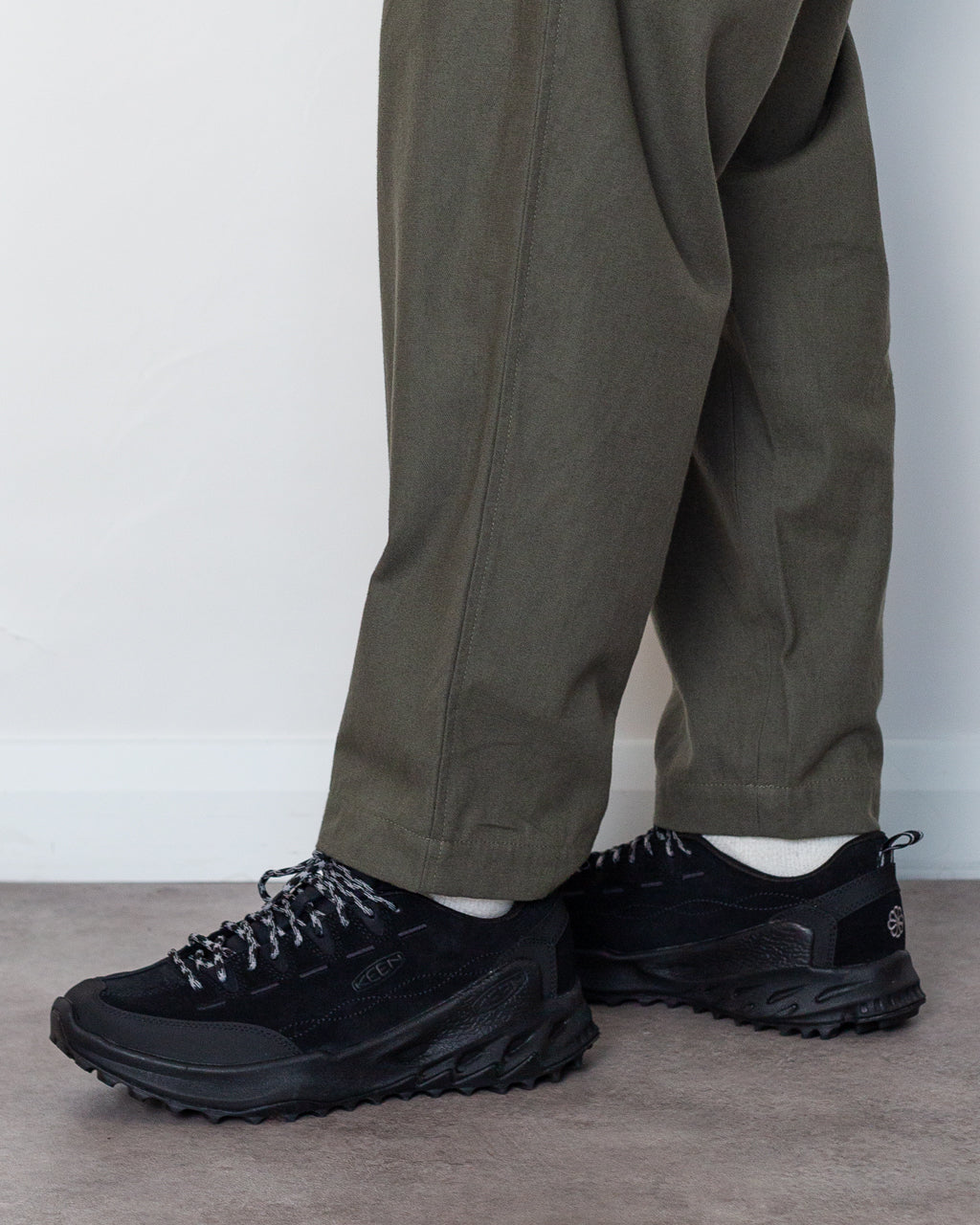Jasper Zionic - Black Alloy