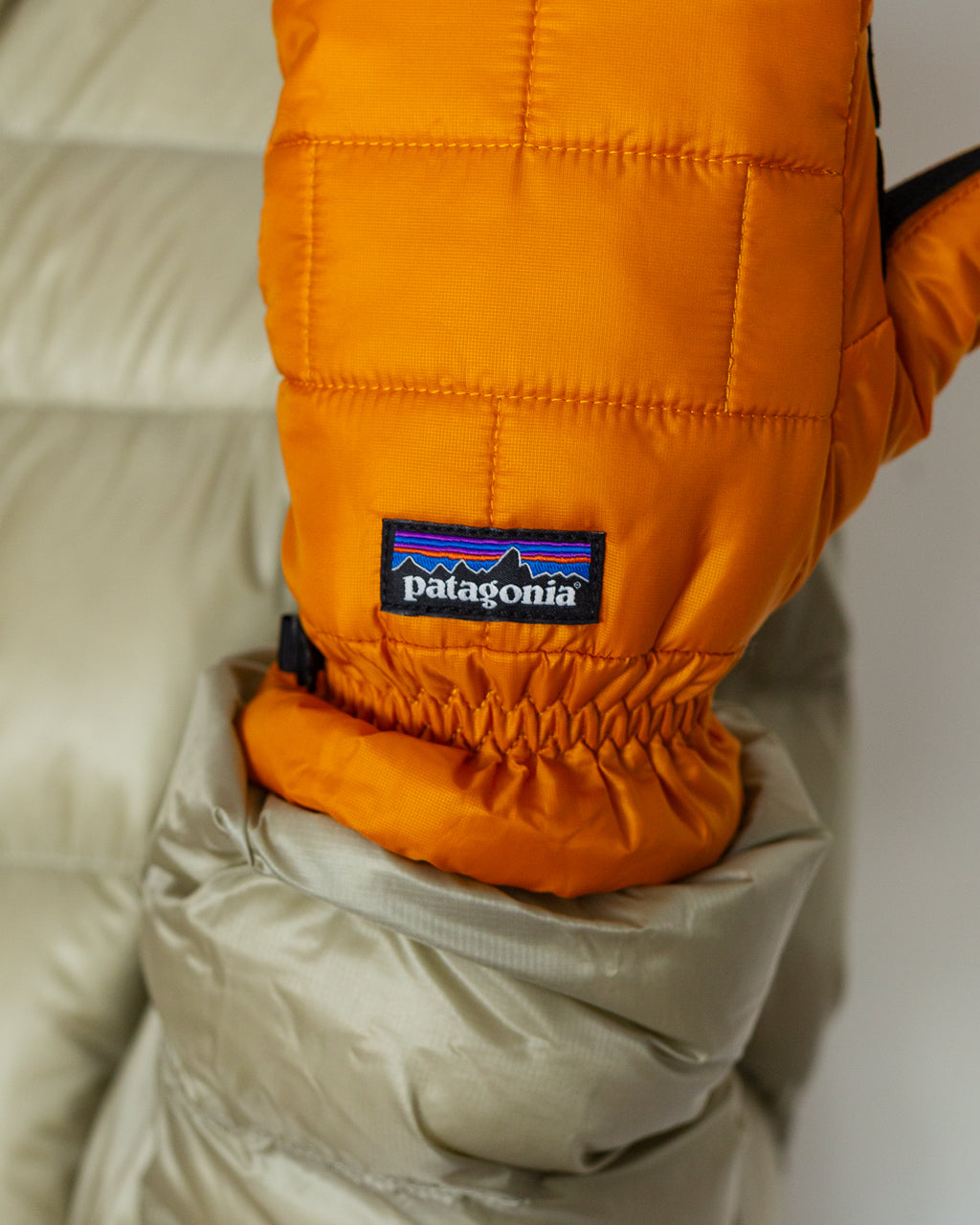 Nano Puff Mittens - Autumn Orange