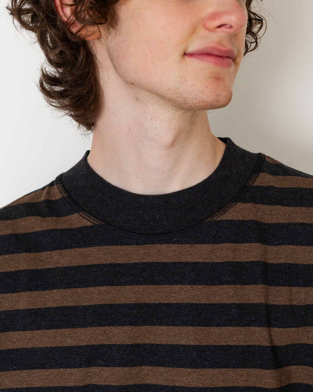 CREW NECK MATELOT - Off Bark/Black