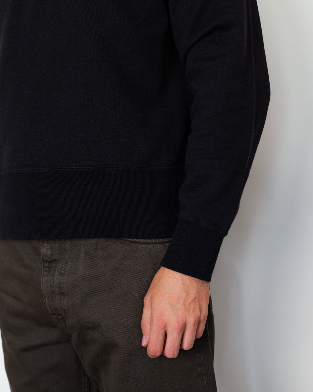 Court Sweatshirt - Black