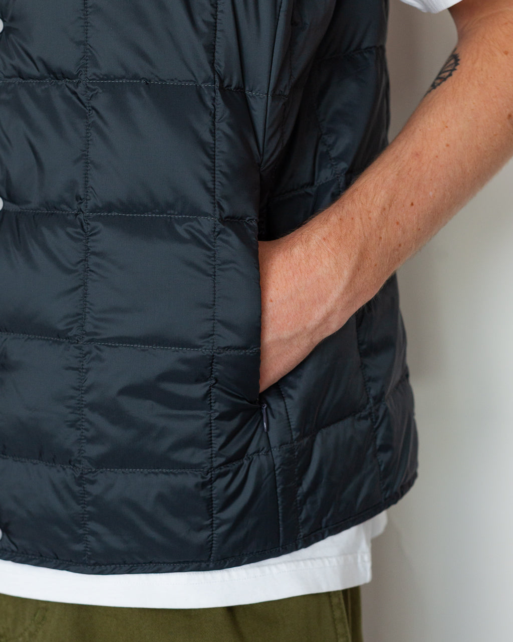 Crew Neck Vest - Charcoal