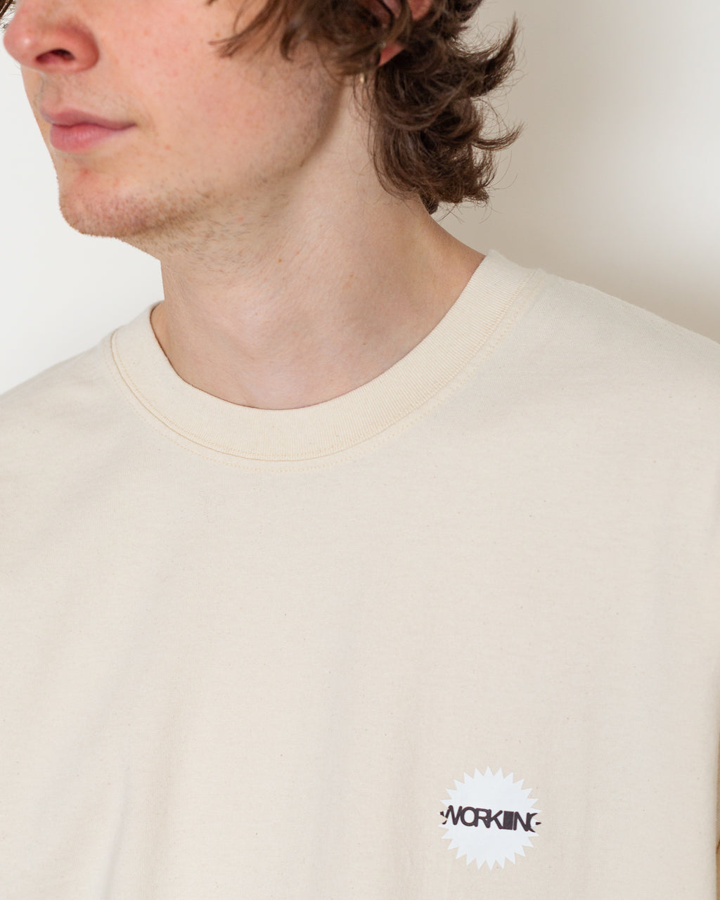 L/S Star Sticker T-Shirt - Chalk