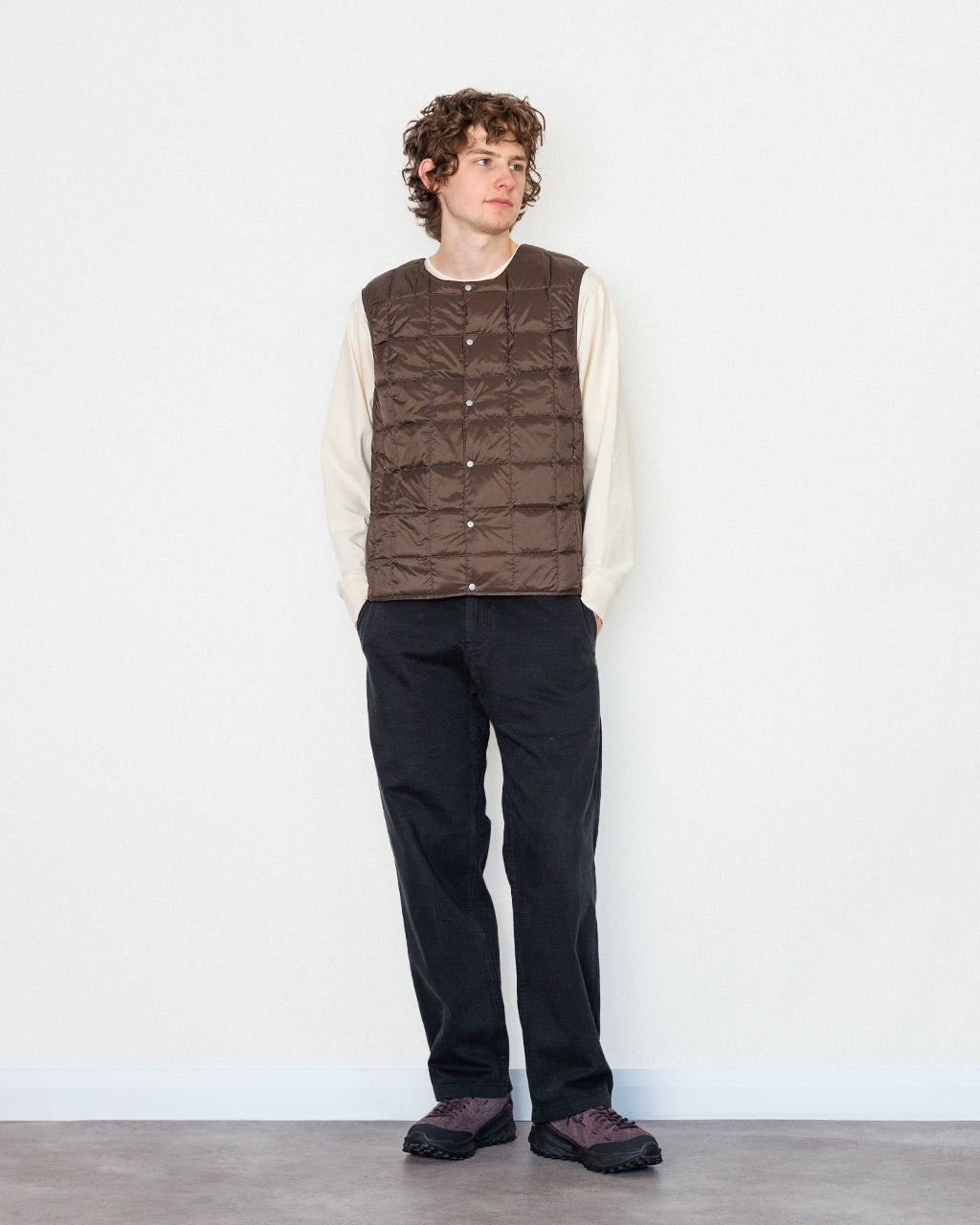 Crew Neck Vest - Dark Chocolate