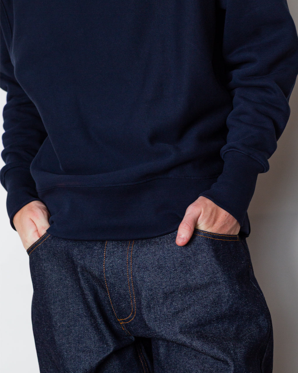 Super Weight Crewneck - Navy