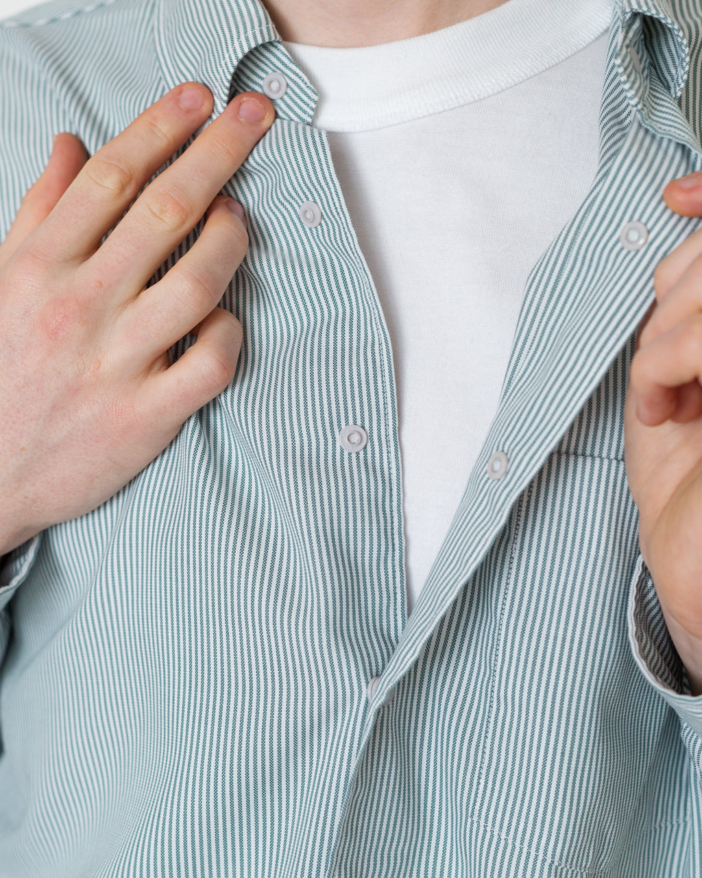 Dot Button B.D. Shirt - White/Green Stripe