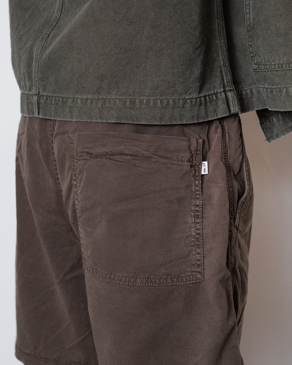 Gregor Shorts 1154 - Mabel Husk