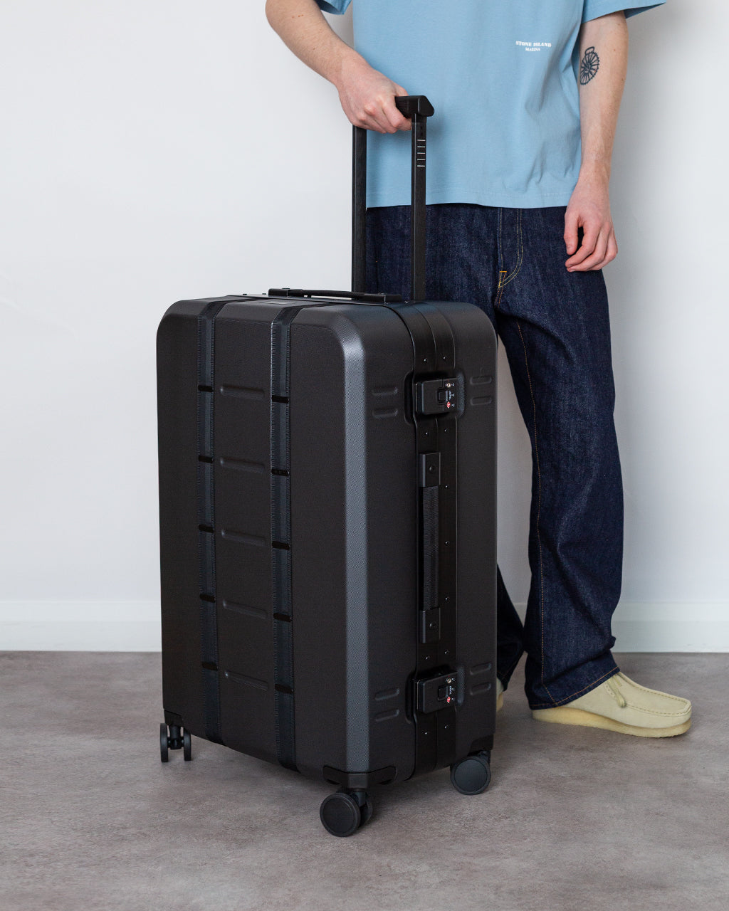 Ramverk Pro Check-in Luggage - Black Out