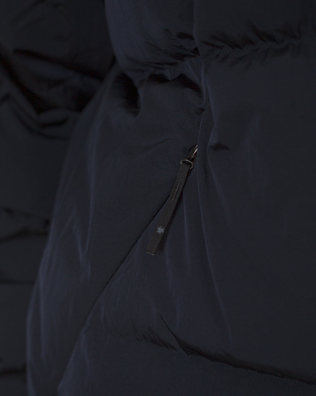 Dope Dyed Ripple Nylon Down Jacket - Dark Navy